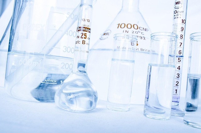 如何選擇和使用聚氨酯涂料高效觸變劑，以解決涂料在垂直表面施工時(shí)的流掛和分層問題。